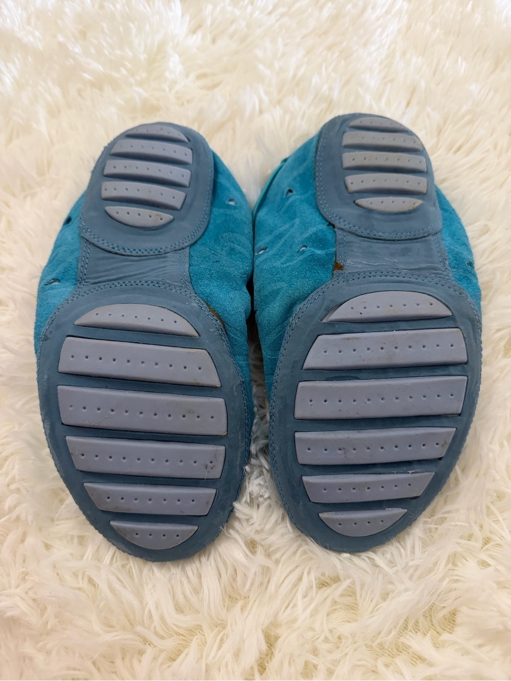 Curves Foldable Travel Shoes w/ grip soles & carry case, wmn’s size 9 Turquoise - Picture 6 of 7